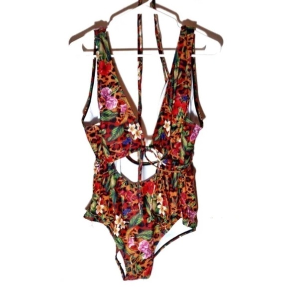 Shein Floral Leopard Print Plus Size Swimsuit - Picture 3 of 6